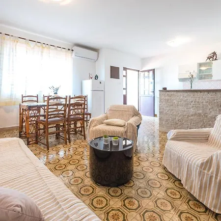 Apartment Bace *