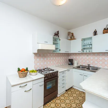Bace Apartment *